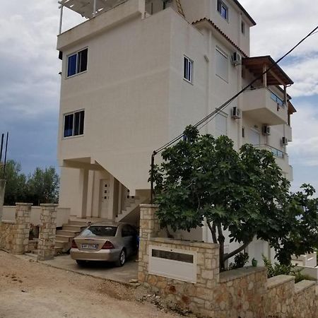 Villa E Olsi Kacupaj Sarande Luaran gambar